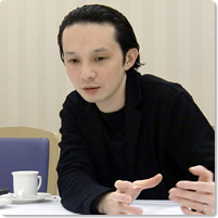 Dramaturge Kaku Nagashima — Bringing collaborative works to the audience